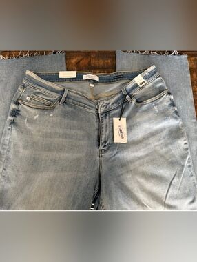 Judy Blue 22W Faded  Raw Hem High Waist Blue Jeans